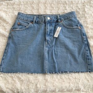 Topshop denim mini skirt US 6 petite